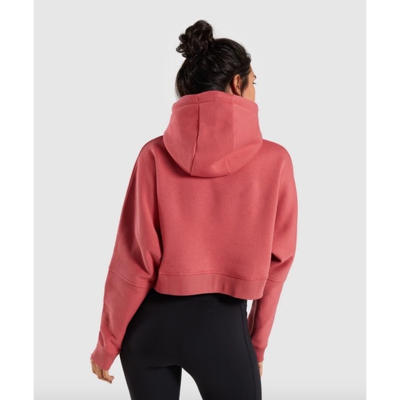 GYMSHARK Repeat Print Crop Pullover in Rose Brick - Picture 2 of 10